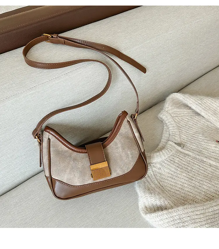 Vintage Black Crossbody Bag with Gold Chain & Leather Strap — feature 26