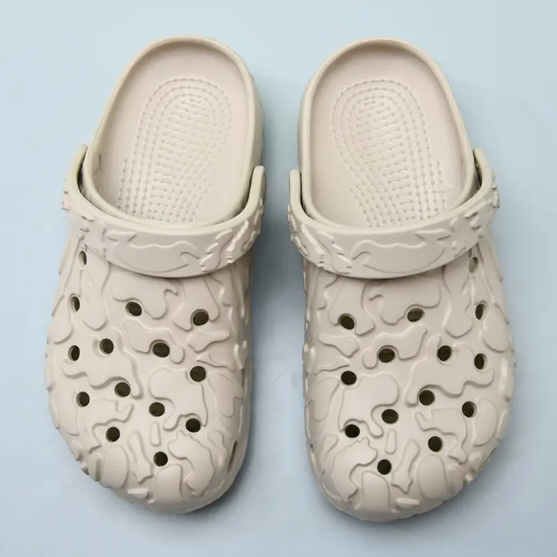 Women's summer high-rise non-slip breathable slippers wear non-smelly feet beach EVA non-slip wear-resistant hole shoes - Image 3
