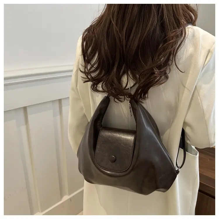 Women's Black Leather Tote Bag Large Capacity Lightweight Travel Backpack — feature 24