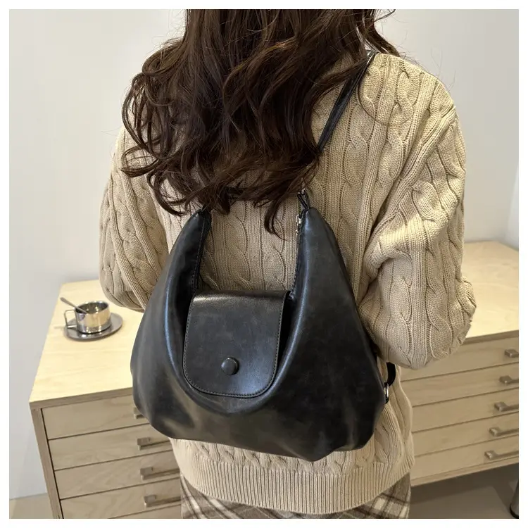 Women's Black Leather Tote Bag Large Capacity Lightweight Travel Backpack — feature 33