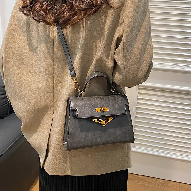 2024 Vintage Kelly Handbag Black Gold Shoulder Crossbody - Image 5