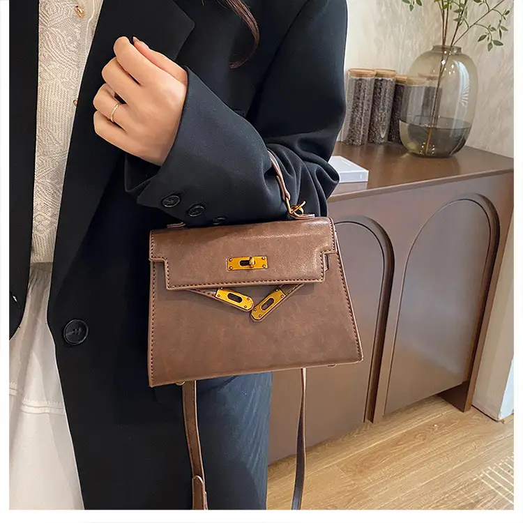 2024 Vintage Kelly Handbag Black Gold Shoulder Crossbody — feature 14