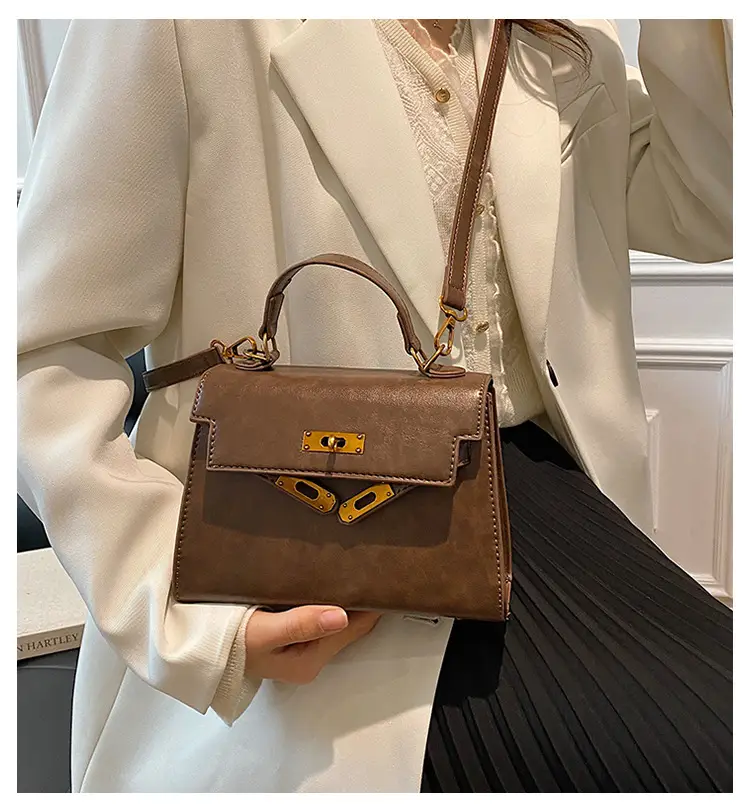 2024 Vintage Kelly Handbag Black Gold Shoulder Crossbody — feature 2