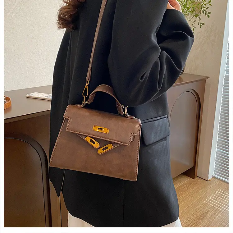 2024 Vintage Kelly Handbag Black Gold Shoulder Crossbody — feature 20
