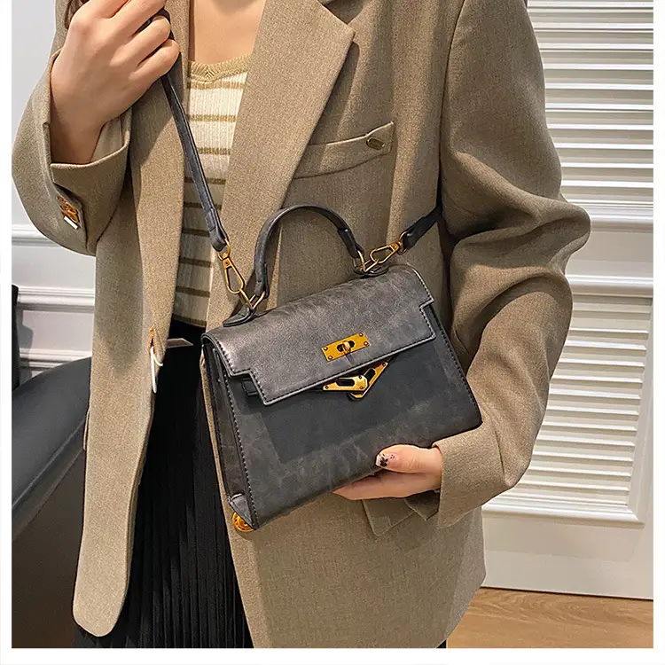 2024 Vintage Kelly Handbag Black Gold Shoulder Crossbody — feature 24