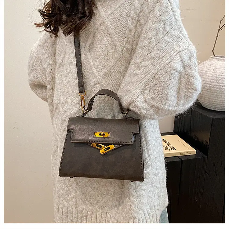 2024 Vintage Kelly Handbag Black Gold Shoulder Crossbody — feature 28