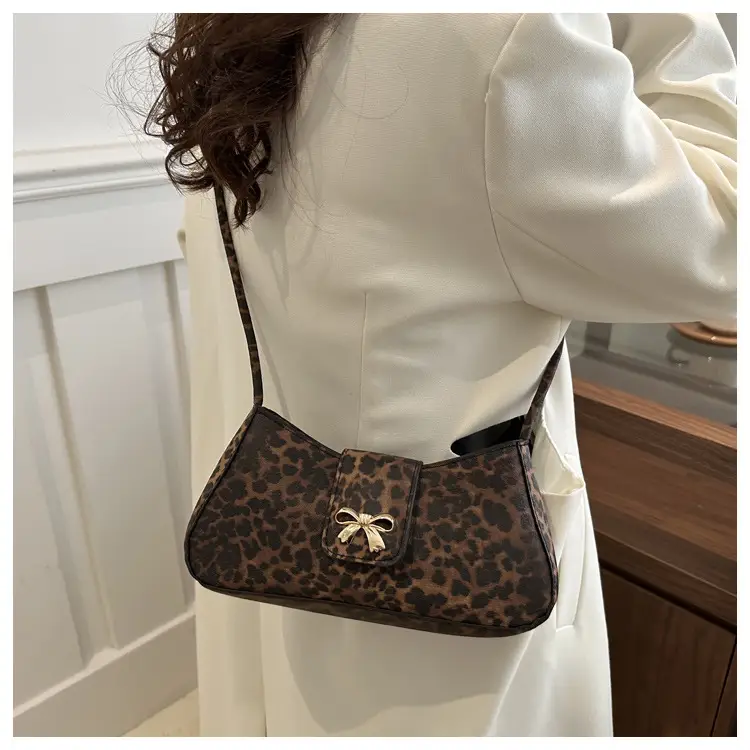 Leopard Print Women's Shoulder Bag 2024 Autumn Winter — feature 16