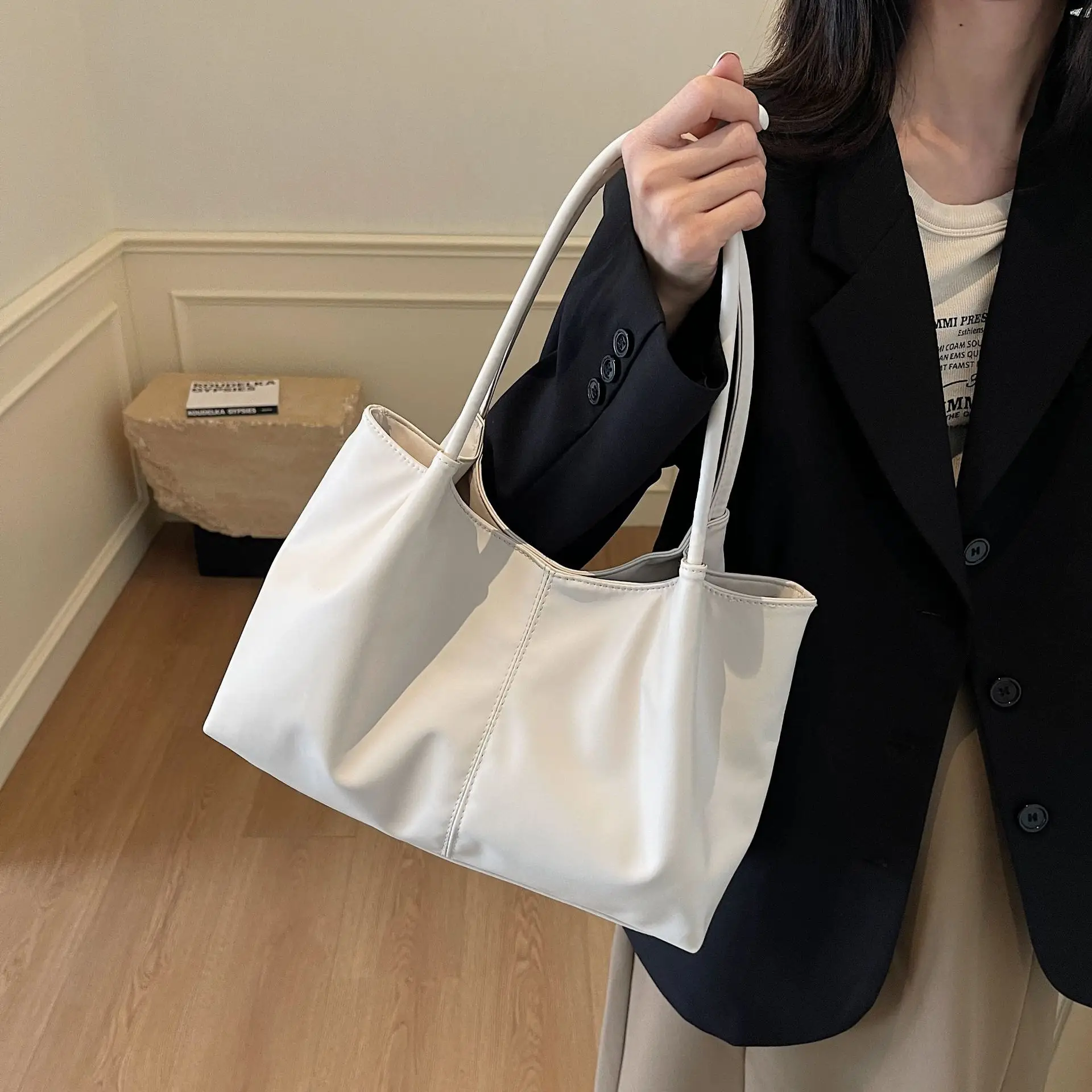 Black Leather Tote Bag for Daily Commute & School - Image 6