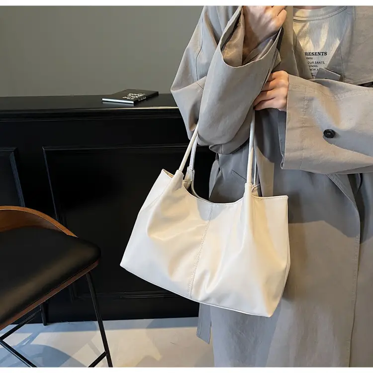 Black Leather Tote Bag for Daily Commute & School — feature 23