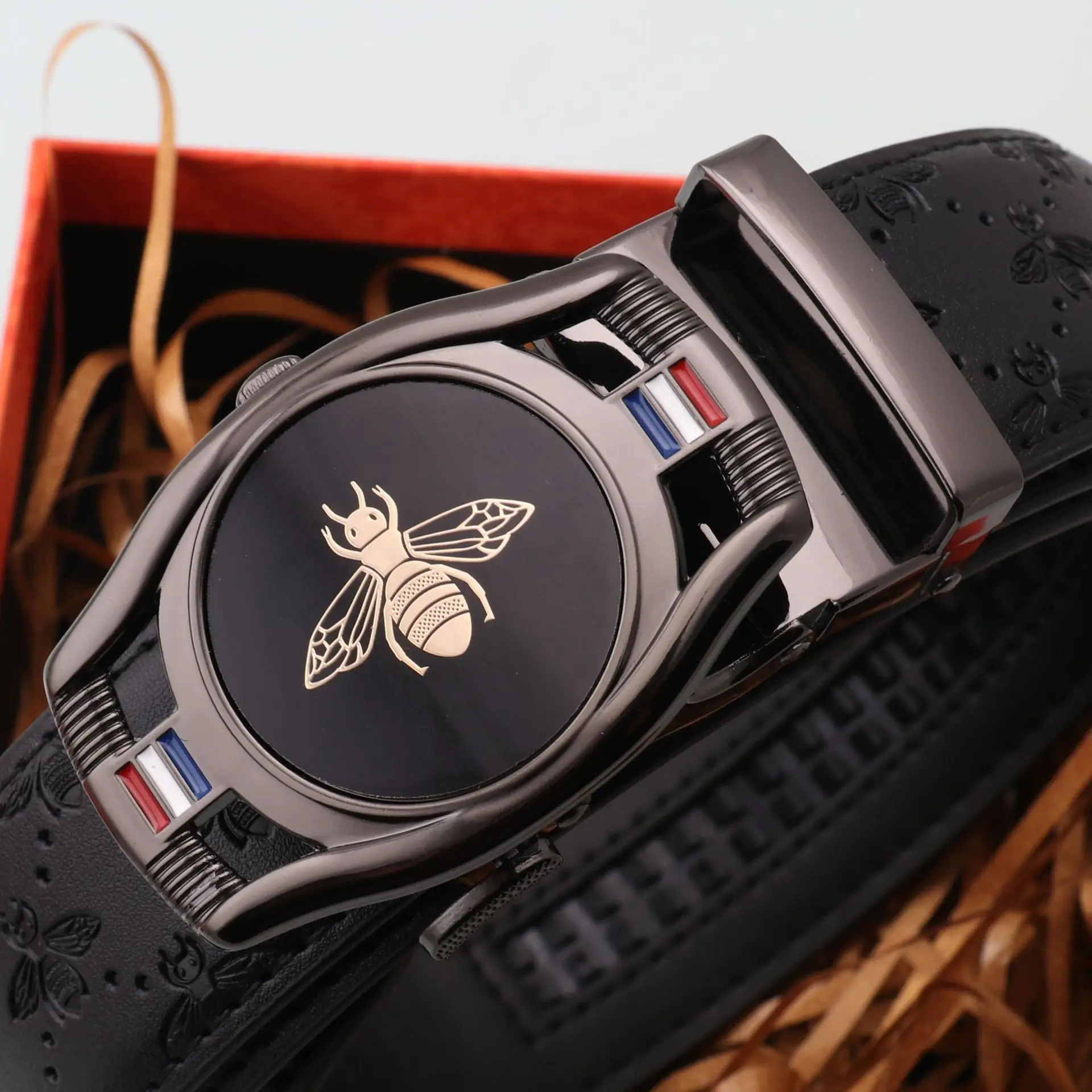 Hongsheng Bee Men's Genuine Leather Belt with Gold Buckle - Image 4