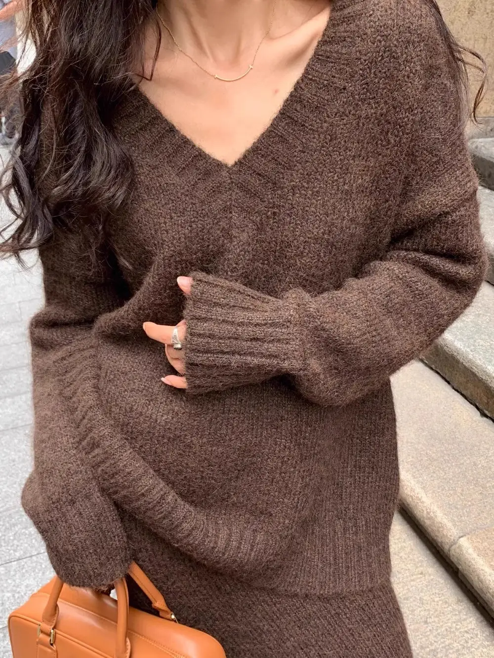 Lazy Style Sweater Suit Skirt for Women Autumn and Winter V Neck Pullover Knitted Top Half Skirt Fashion Two-Piece Set — feature 14