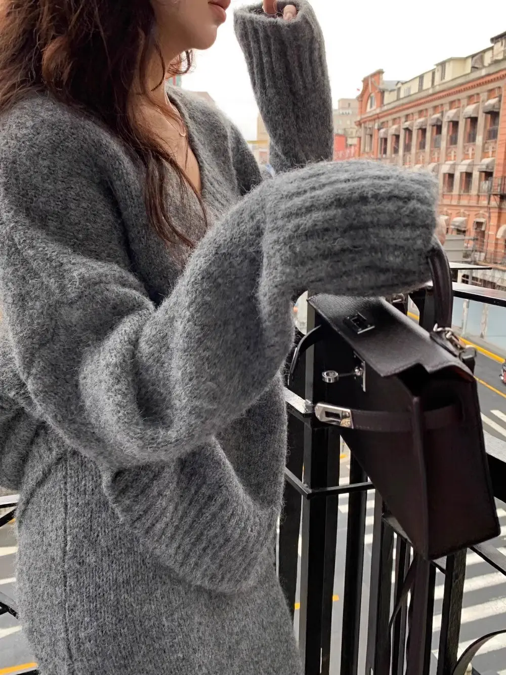 Lazy Style Sweater Suit Skirt for Women Autumn and Winter V Neck Pullover Knitted Top Half Skirt Fashion Two-Piece Set — feature 21