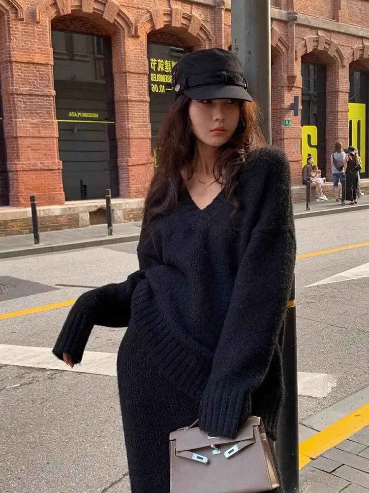 Lazy Style Sweater Suit Skirt for Women Autumn and Winter V Neck Pullover Knitted Top Half Skirt Fashion Two-Piece Set — feature 3
