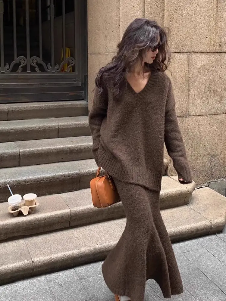 Lazy Style Sweater Suit Skirt for Women Autumn and Winter V Neck Pullover Knitted Top Half Skirt Fashion Two-Piece Set — feature 4