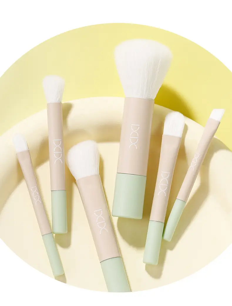 Xixi 6-Piece Mini Makeup Brush Set for Beginners — feature 15