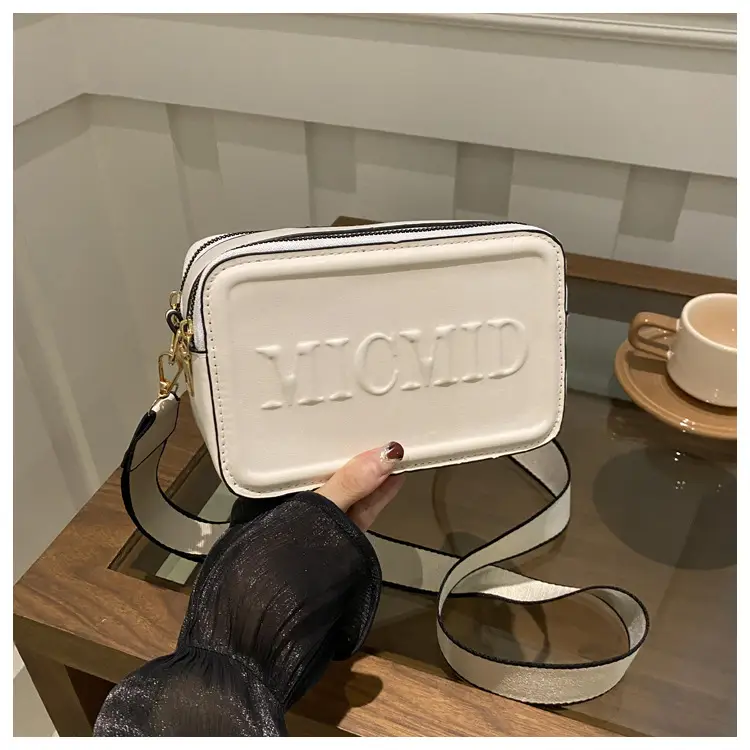 Winter New Letter Printed Shoulder Bag 2024