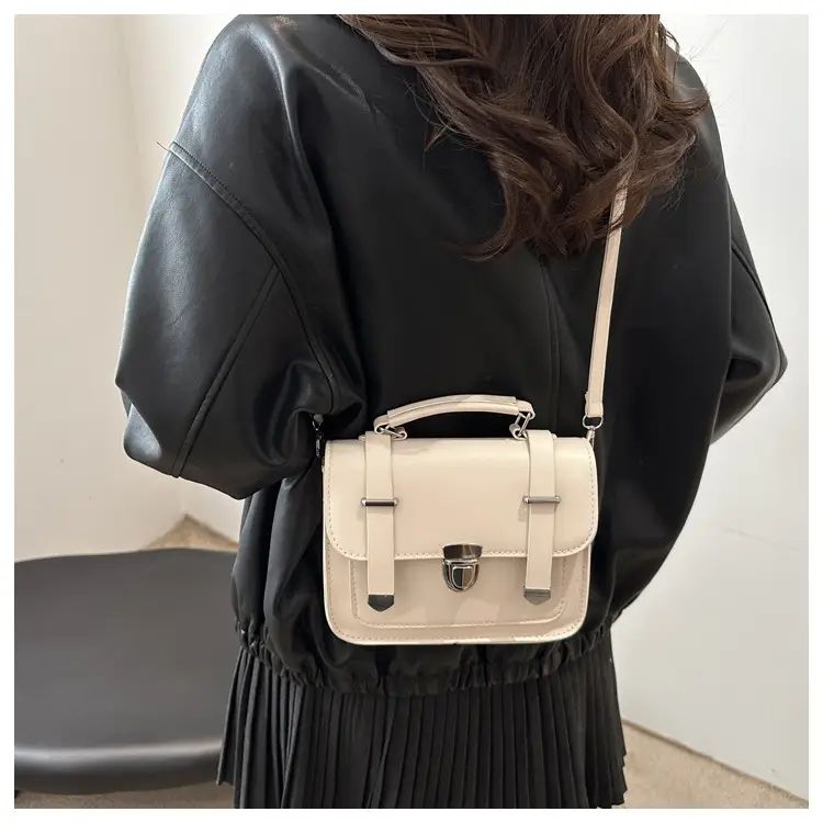 Brown Retro Square Shoulder Bag for Women — feature 27