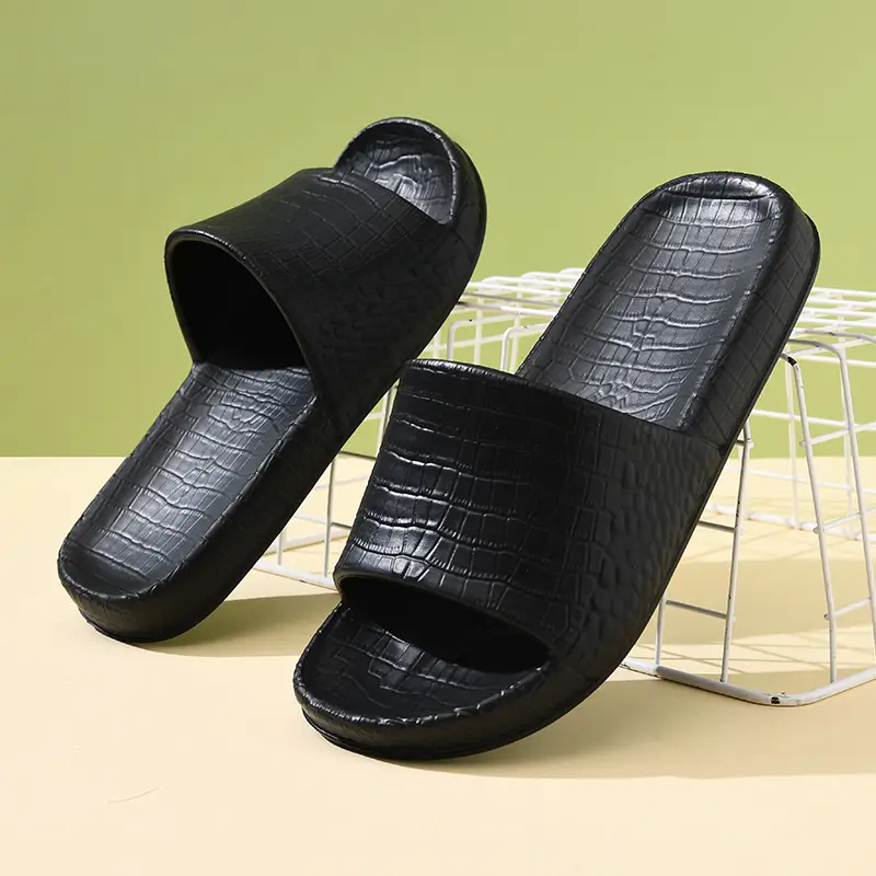 Slippers Women's Summer Non-slip Soft Bottom Thick Bottom EVA Outer Wear Breathable Wear-resistant Home Leisure Sandals and Slippers - Image 6