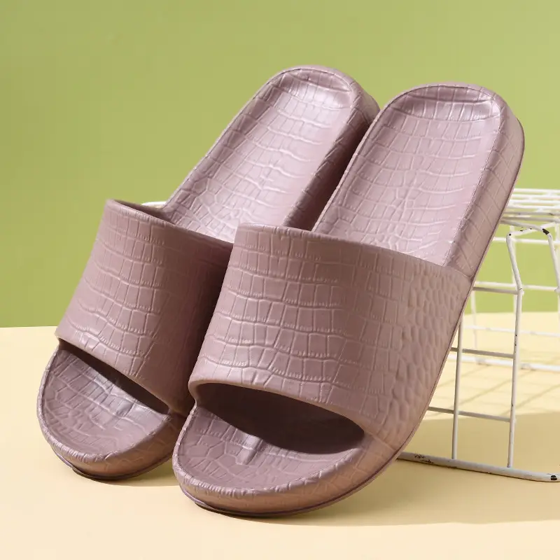 Slippers Women's Summer Non-slip Soft Bottom Thick Bottom EVA Outer Wear Breathable Wear-resistant Home Leisure Sandals and Slippers - Image 3