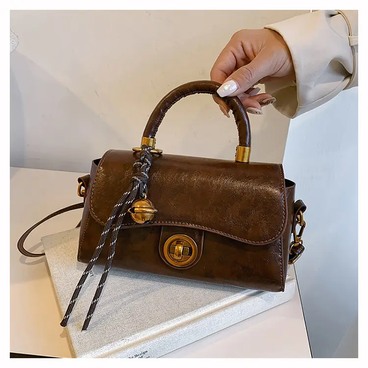 Women Retro Square Shoulder Crossbody Bag 2026 — feature 14