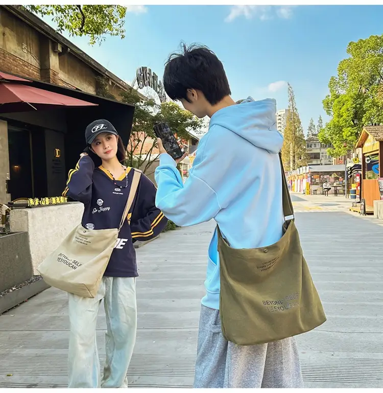 Large Capacity Crossbody Bag for Men Women Retro Ruiying Shoulder Bag — feature 18