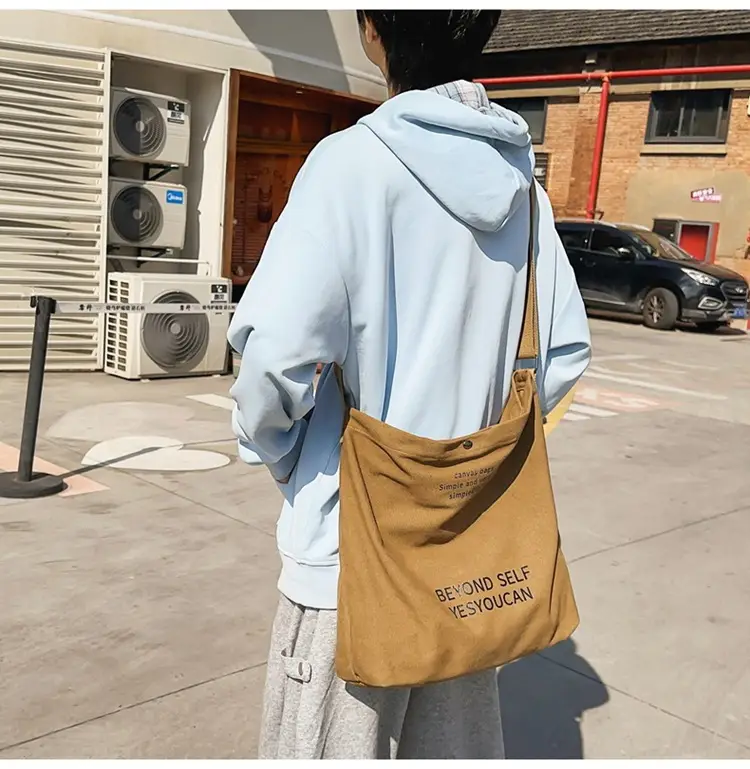 Large Capacity Crossbody Bag for Men Women Retro Ruiying Shoulder Bag — feature 35