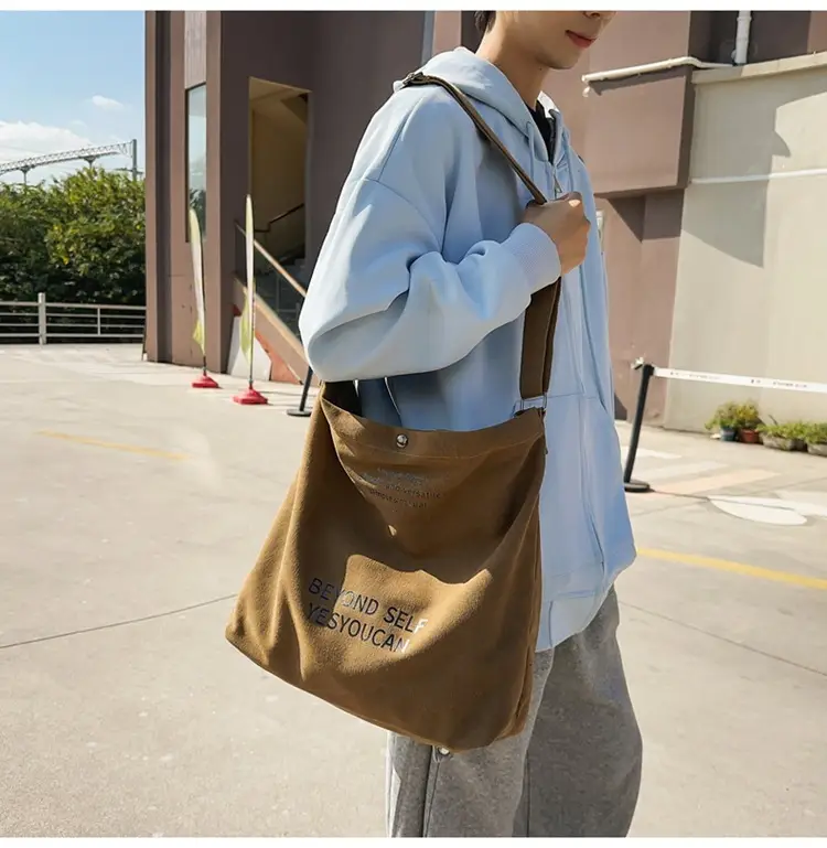 Large Capacity Crossbody Bag for Men Women Retro Ruiying Shoulder Bag — feature 38