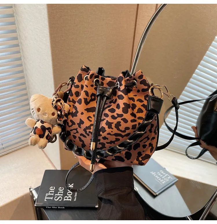 Leopard Print Shoulder Bag for Women 2024 New Arrival — feature 12