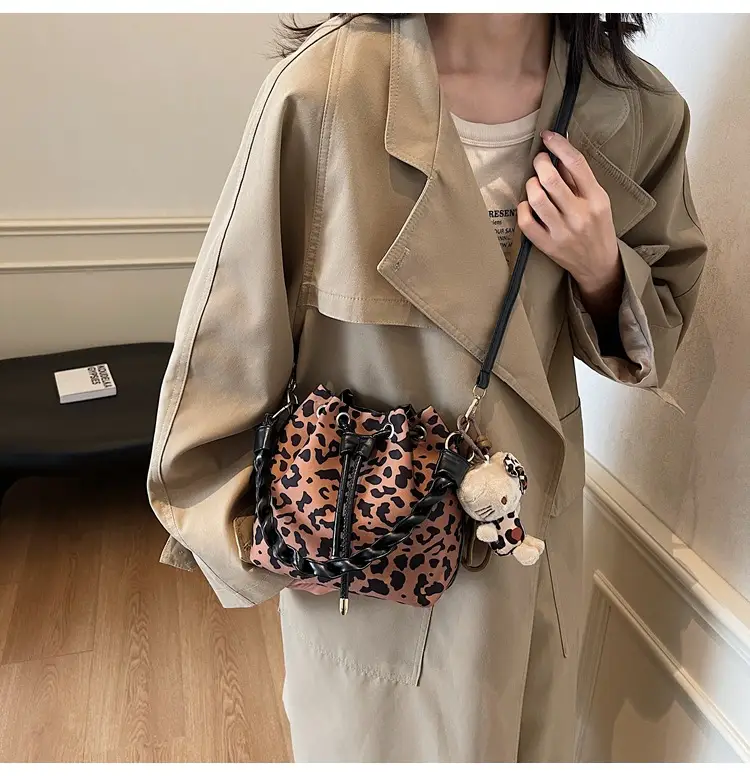 Leopard Print Shoulder Bag for Women 2024 New Arrival — feature 14