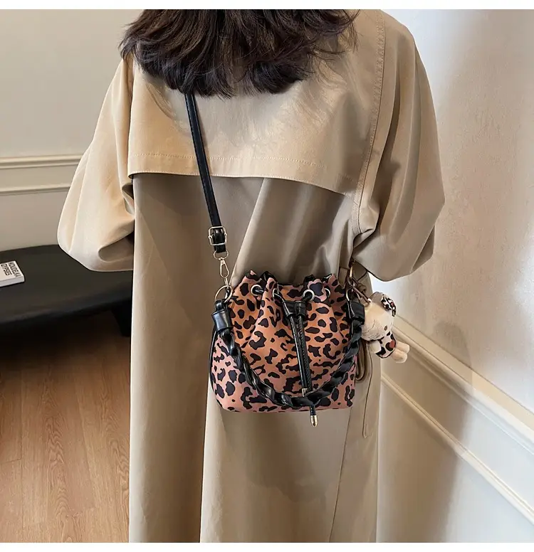 Leopard Print Shoulder Bag for Women 2024 New Arrival — feature 18
