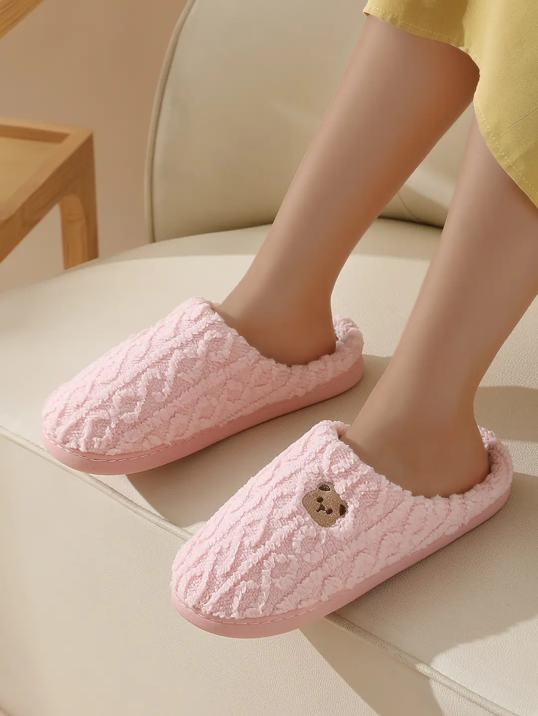 Cotton Slippers Women's Autumn and Winter New Style Bear Indoor Home Non-slip Household Couple Men's Winter Warm Cotton Slippers — feature 10