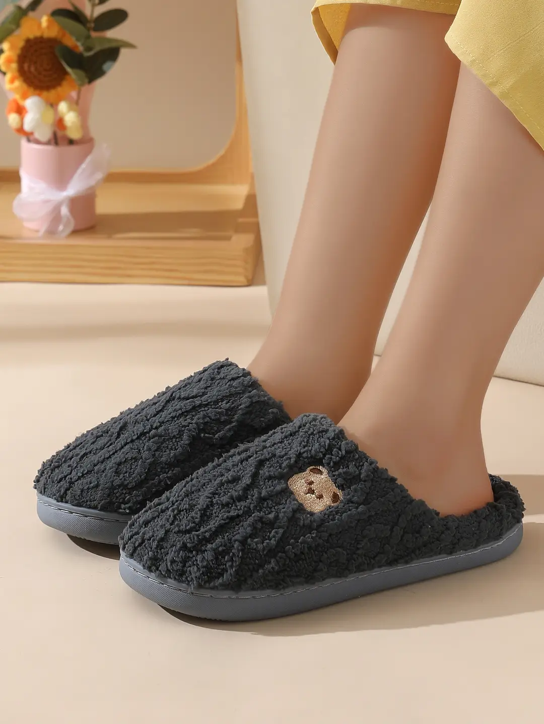 Cotton Slippers Women's Autumn and Winter New Style Bear Indoor Home Non-slip Household Couple Men's Winter Warm Cotton Slippers — feature 14