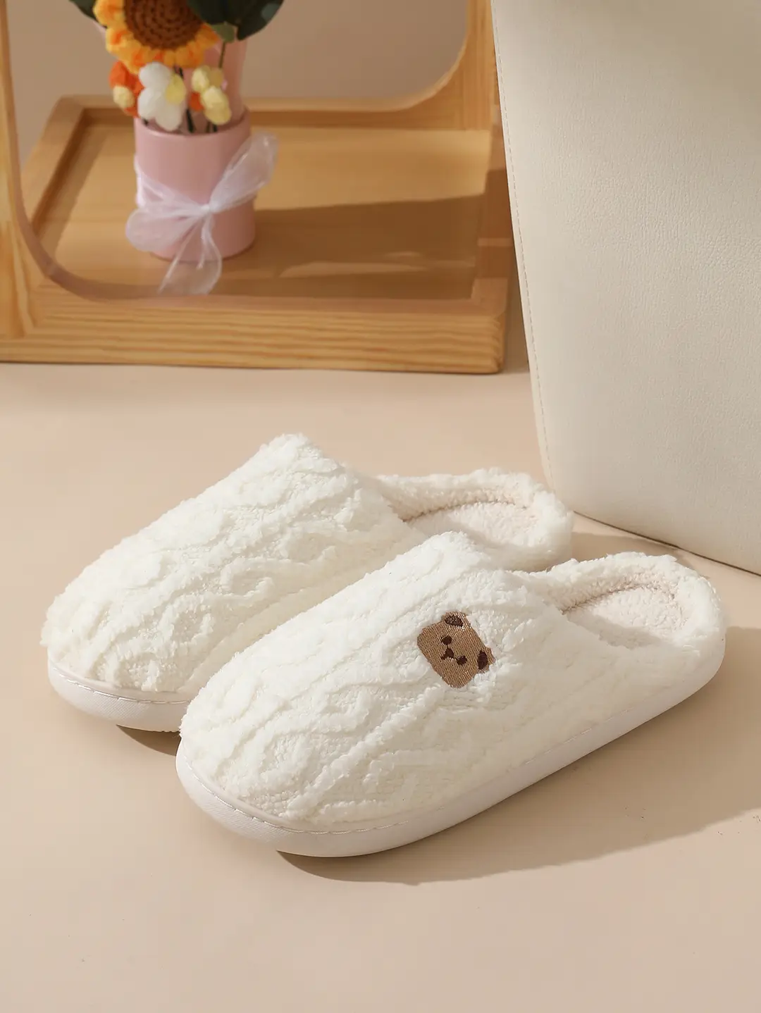 Cotton Slippers Women's Autumn and Winter New Style Bear Indoor Home Non-slip Household Couple Men's Winter Warm Cotton Slippers — feature 2
