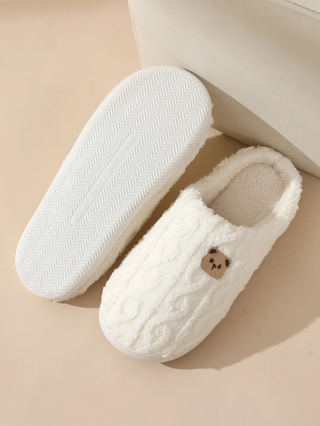 Cotton Slippers Women's Autumn and Winter New Style Bear Indoor Home Non-slip Household Couple Men's Winter Warm Cotton Slippers — feature 3