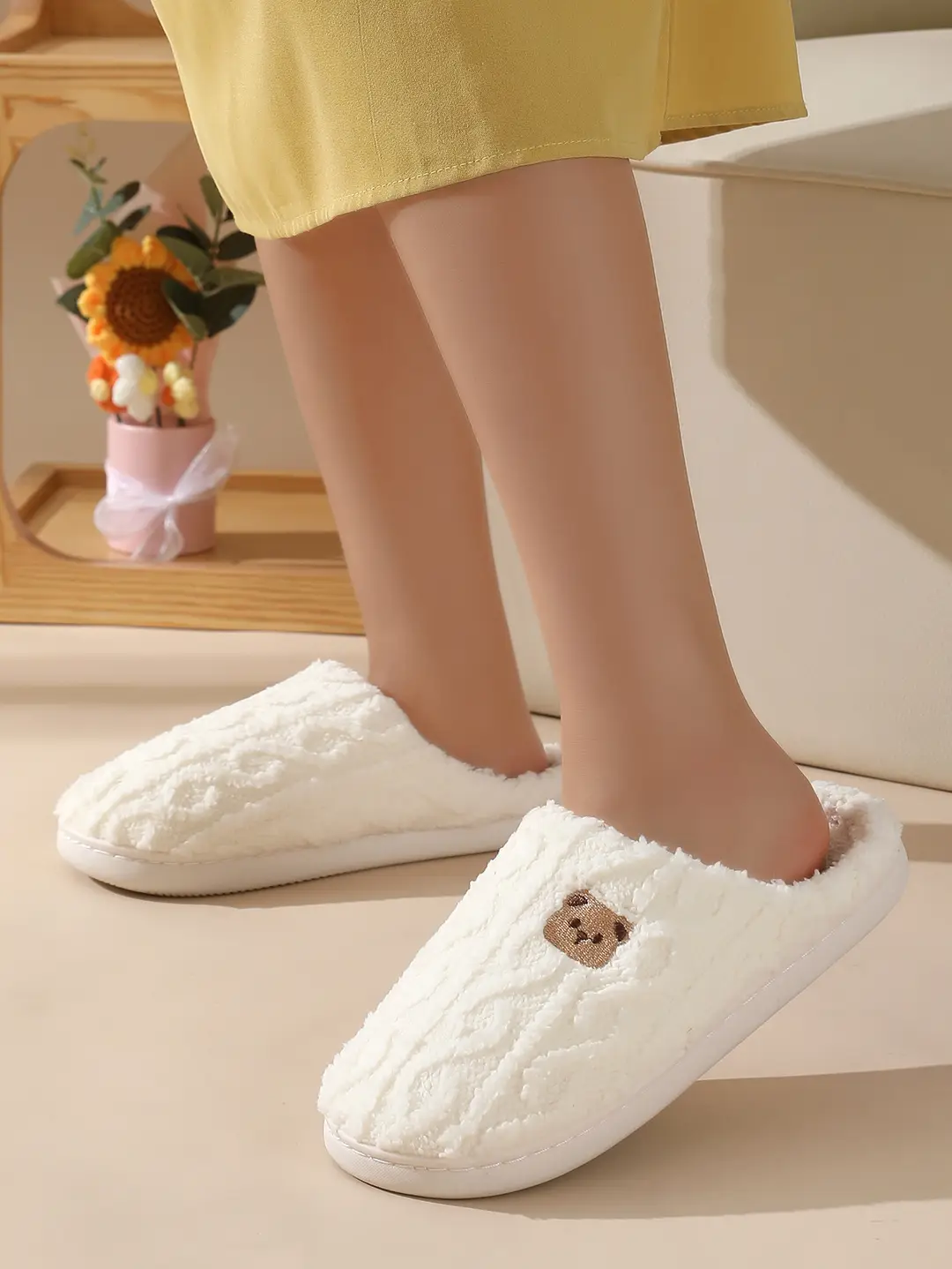 Cotton Slippers Women's Autumn and Winter New Style Bear Indoor Home Non-slip Household Couple Men's Winter Warm Cotton Slippers — feature 4