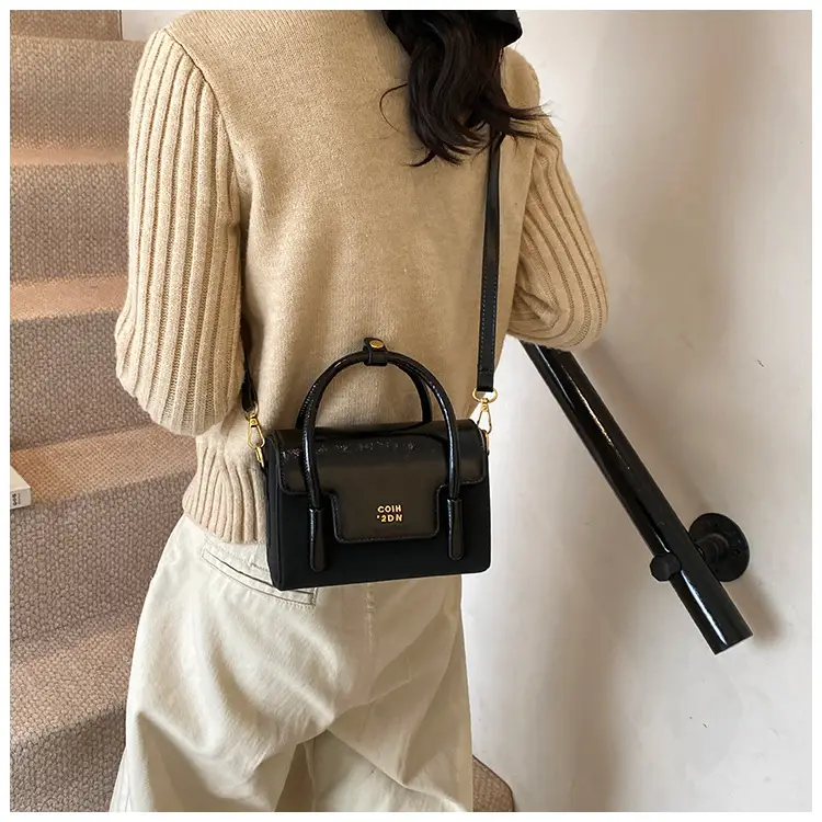 Women Retro Square Bag 2025 New Crossbody Commuter — feature 17