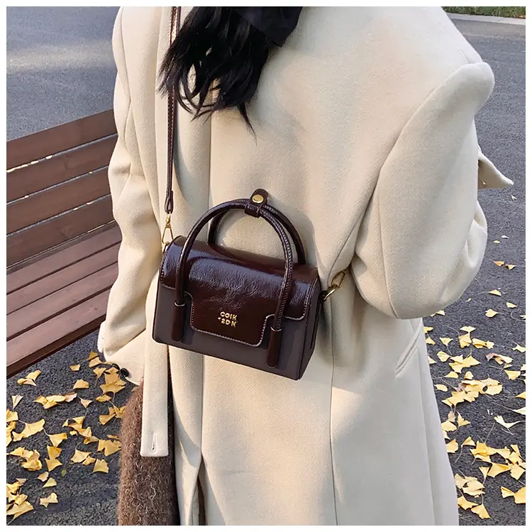 Women Retro Square Bag 2025 New Crossbody Commuter — feature 23