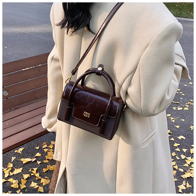 Women Retro Square Bag 2025 New Crossbody Commuter — feature 26