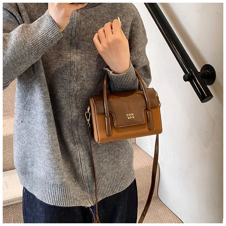 Women Retro Square Bag 2025 New Crossbody Commuter — feature 28