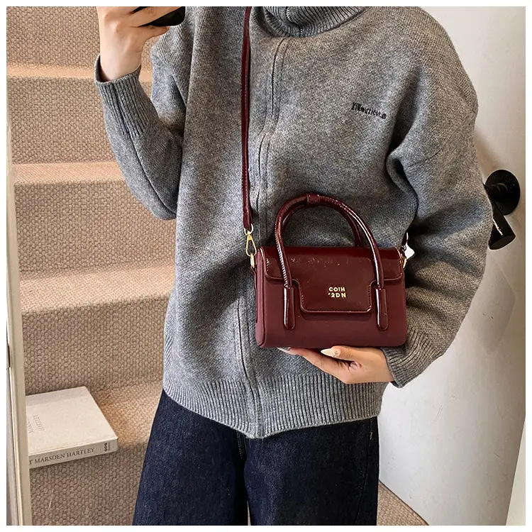 Women Retro Square Bag 2025 New Crossbody Commuter — feature 35