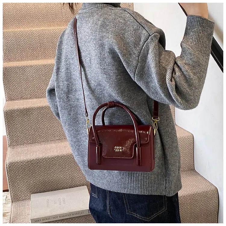 Women Retro Square Bag 2025 New Crossbody Commuter — feature 36
