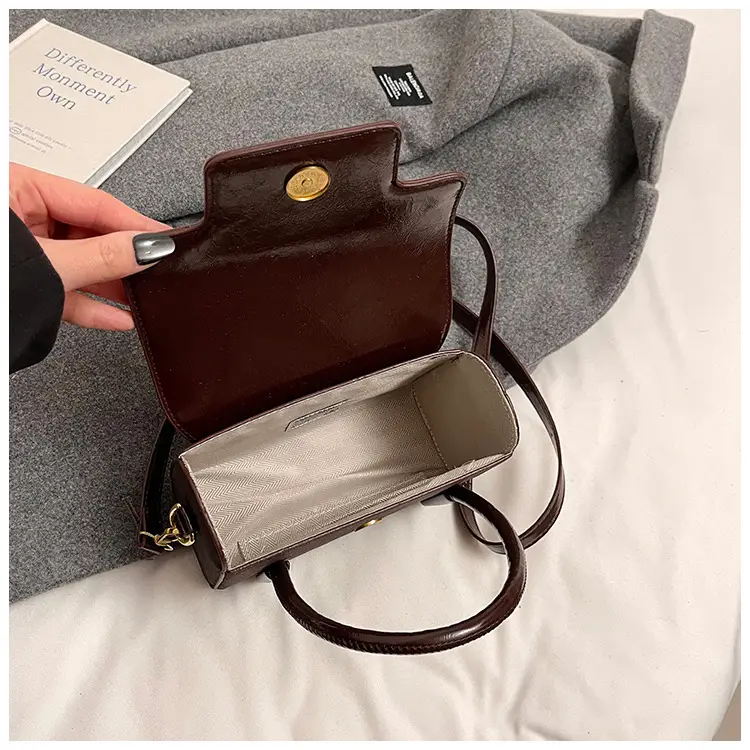 Women Retro Square Bag 2025 New Crossbody Commuter — feature 37