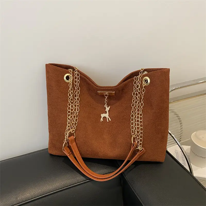 2024 Winter Chain Shoulder Bag Set of 4 - Image 7