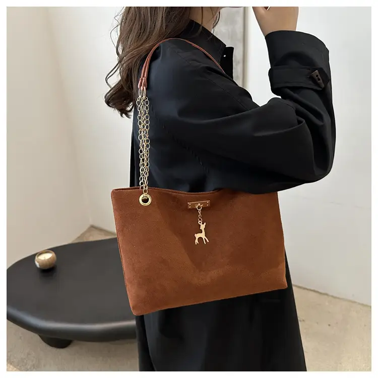 2024 Winter Chain Shoulder Bag Set of 4 — feature 17