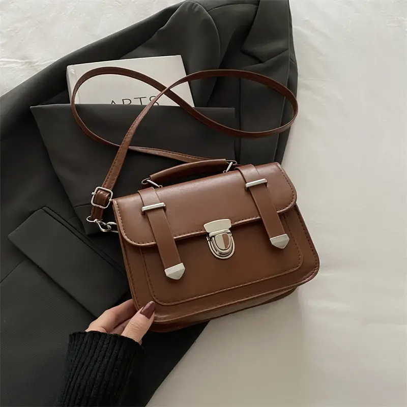 Women's Black Shoulder Crossbody Bag 2024 Winter Trendy - Image 4