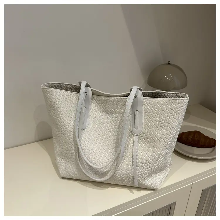 Women's Large Capacity Tote Bag with Woven Pattern - Image 2
