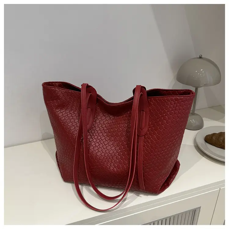 Women's Large Capacity Tote Bag with Woven Pattern - Image 5