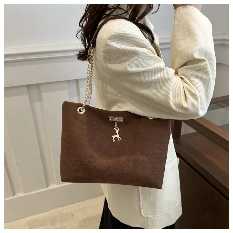 Vintage Chain Shoulder Bag Women's Black 2024 Winter — feature 15