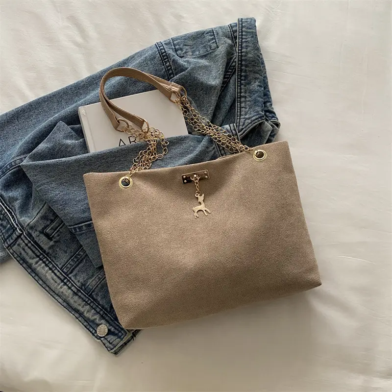 Vintage Chain Shoulder Bag Women's Black 2024 Winter - Image 2