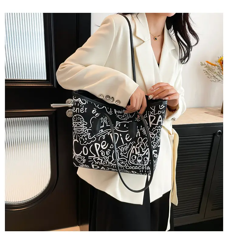 Women's Casual Shoulder Bag Large Capacity with Cute Pom Pom — feature 13